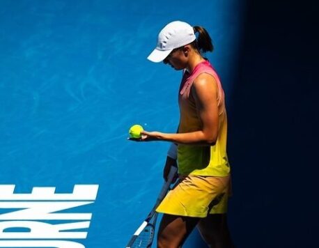 Iga Swiatek reaguje na virálny incident s podávačom loptičiek na Indian Wells