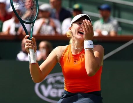 Mirra Andrejevová šokovala favoritku Sabalenkovú a získala svoj prvý titul na WTA Indian Wells